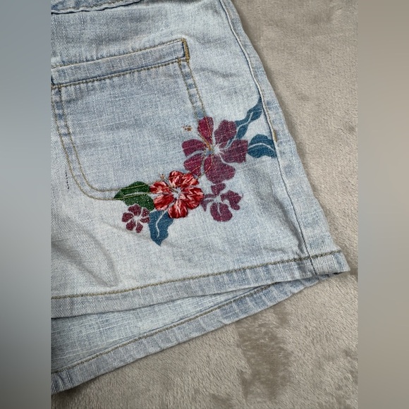 Vintage Surf OP Embroidered Floral Light Blue Jean Denim Hot Pants Shorts Size 3 - Picture 5 of 17